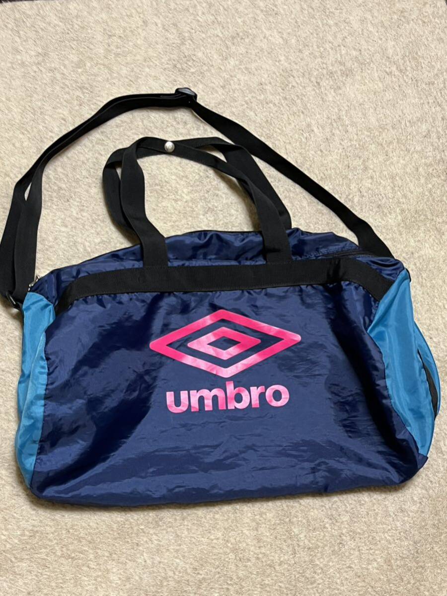 UMBRO バッグ / ショルダーバッグ スポーツバッグ ハンドバッグ ボストンバッグ 肩掛け 手持ち 部活 修学旅行 軽量 大きめ ブルー 青 紺色の画像1