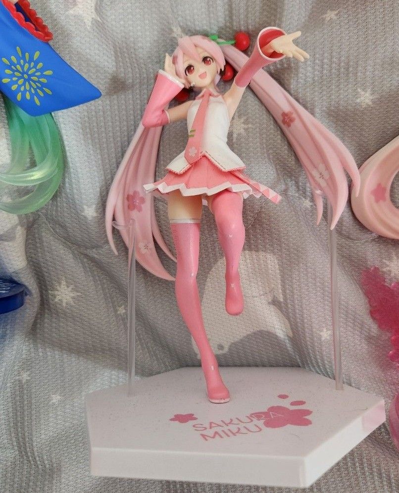 初音ミク　桜ミク　フィギュアまとめ売り+3点+αおまけ付き