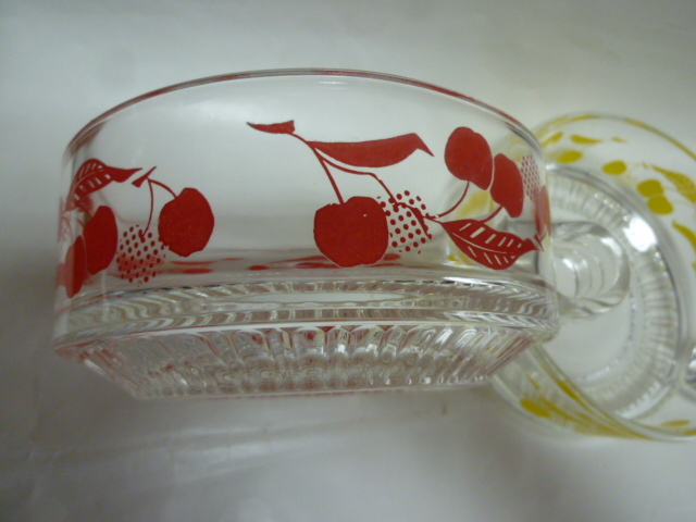 ガラス カップ型 ボウル スープカップ 2個セット サクランボ柄 昭和レトロ アデリアガラス アデリア レトロの画像2