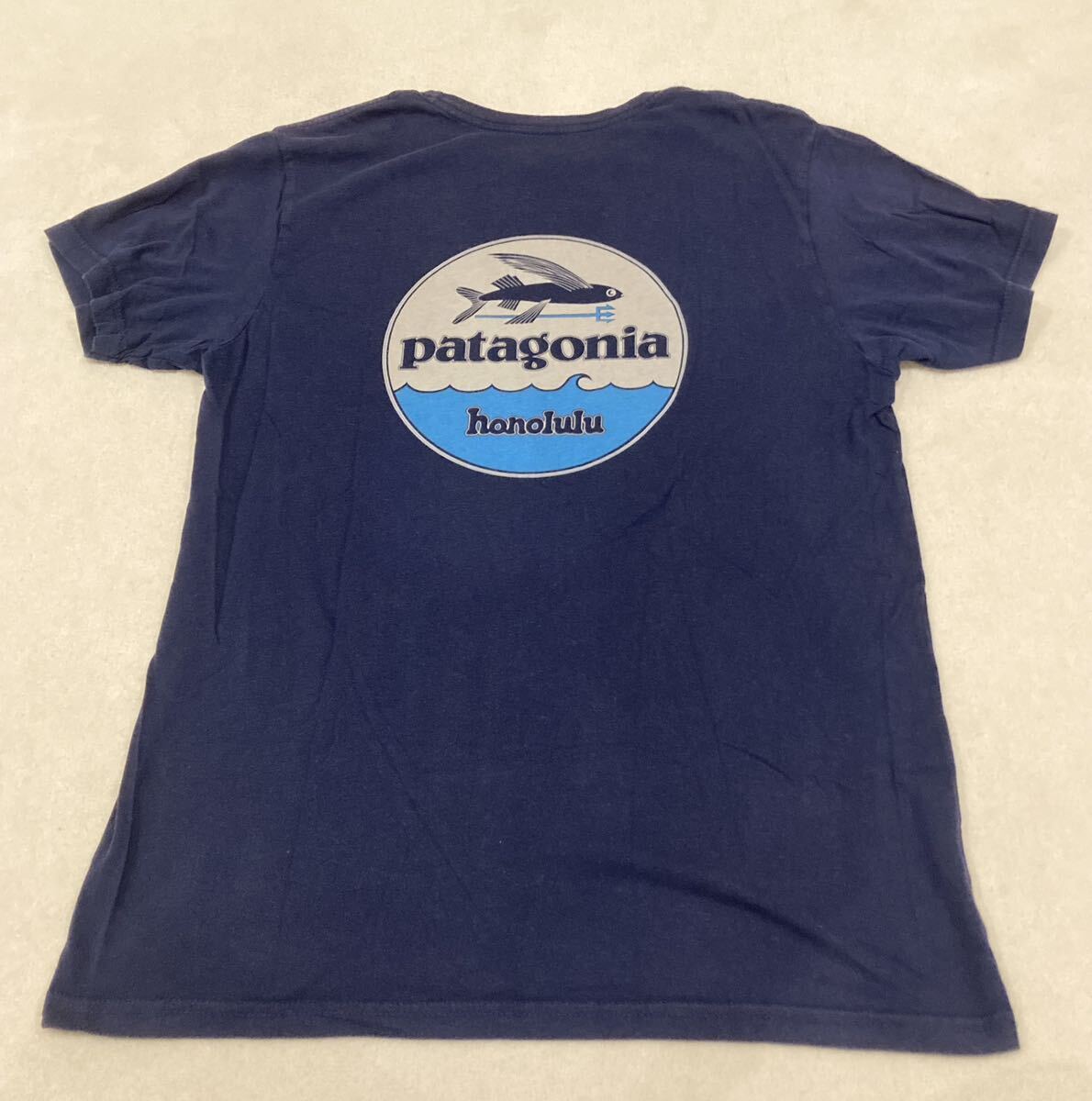 【ハワイ限定】patagonia パタゴニアHONOLULU ホノルル Tシャツ Mサイズ ホワイト logo t-shirt tee hawaii の画像2