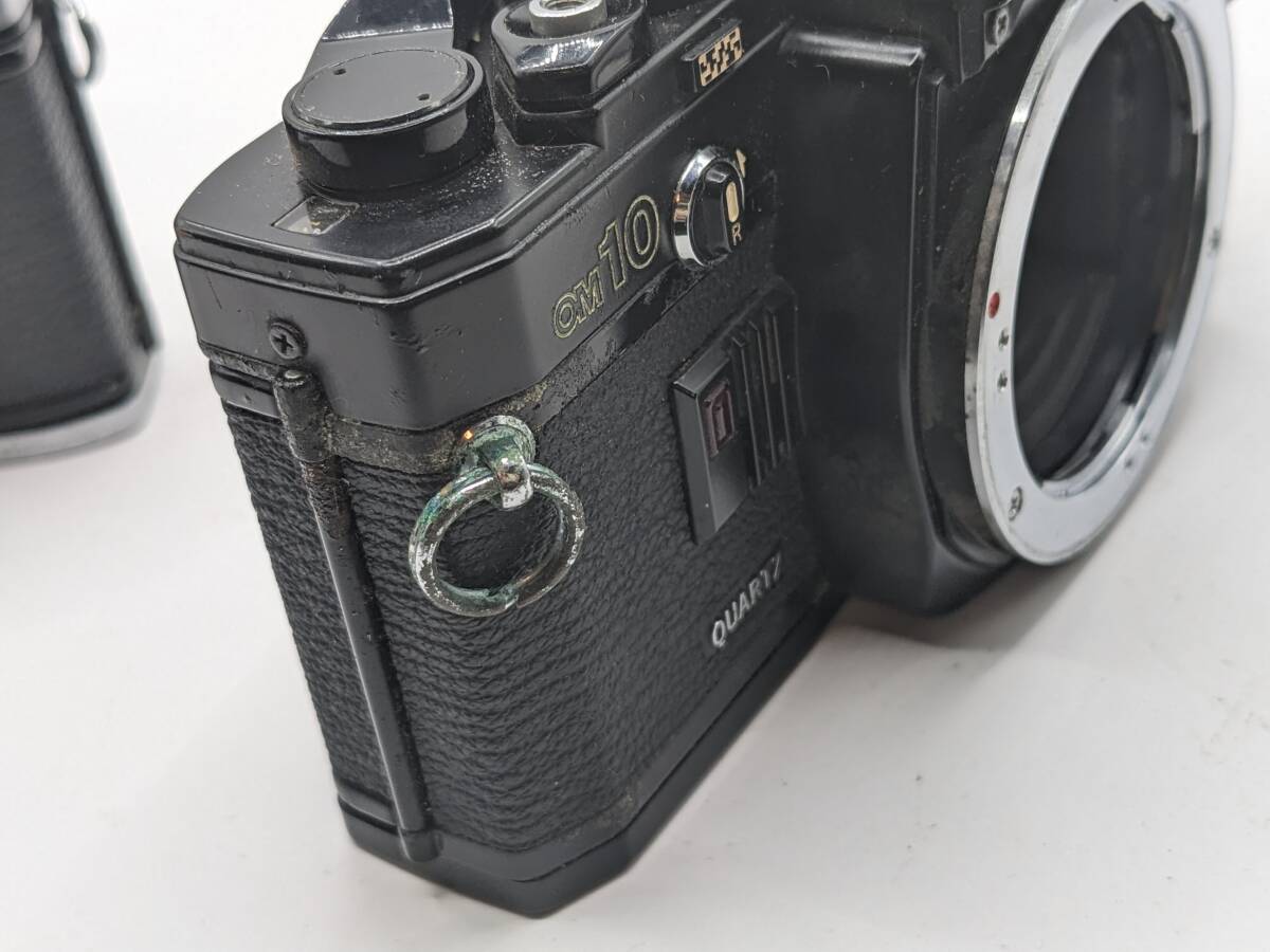 ★2台まとめ / 現状品★ Olympus オリンパス OM-10 ボディ２台 / G.ZUIKO AUTO-W 1:3.5 28mm #1494の画像8