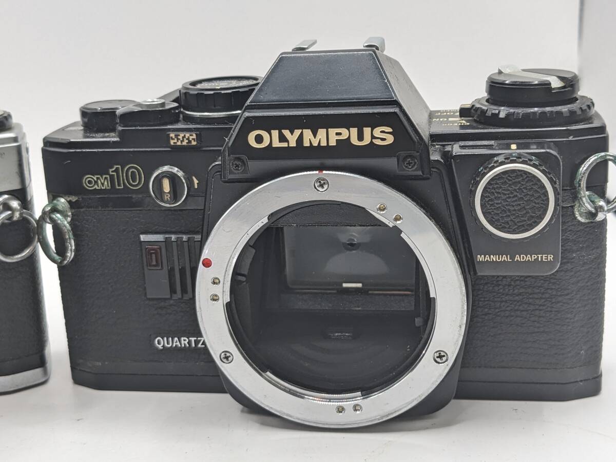 ★2台まとめ / 現状品★ Olympus オリンパス OM-10 ボディ２台 / G.ZUIKO AUTO-W 1:3.5 28mm #1494の画像3