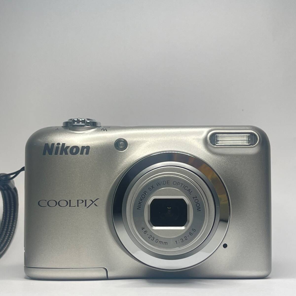 【動作Ok】 Nikon ニコン COOLPIX クールピックス A10 単三電池使用 デジカメ コンパクト_画像2
