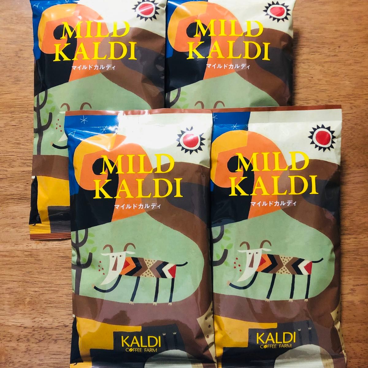 カルディ　マイルドカルディ　4袋　KALDI コーヒー粉　珈琲　中挽　マイルドブレンド　カルディマイルドコーヒー　浅煎り