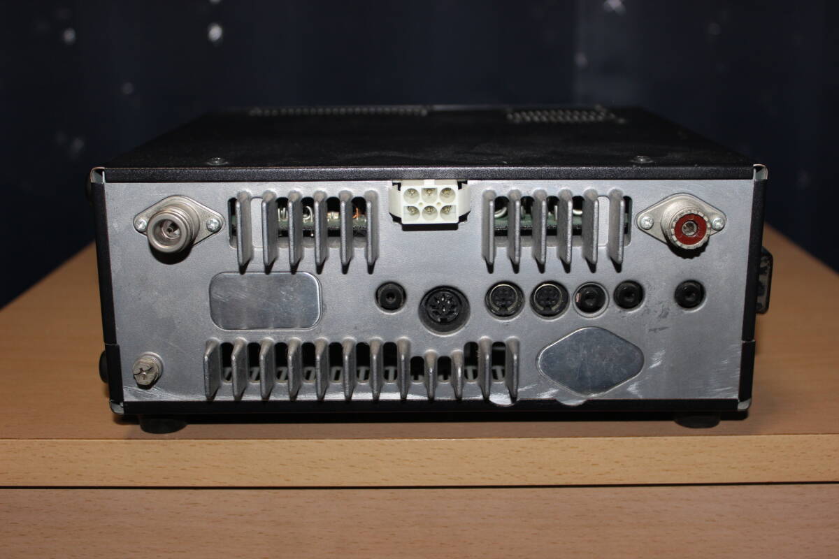 アイコム IC-910D EME送信改造品 ジャンク扱いで出品します。の画像3
