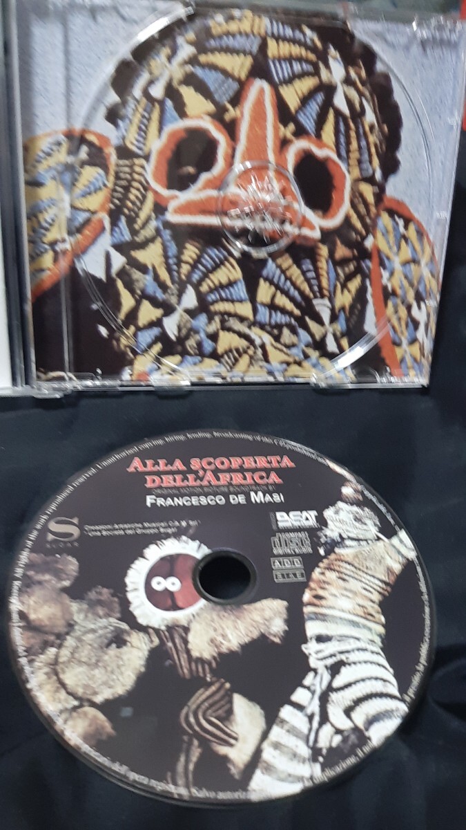 サントラ盤「ALLA SCOPERTA DELL' AFRICA」15曲。58分59秒。音楽フランチェスコ・デ・マージ。1966年製作のアフリカを題材にしたイタリアTV_画像2