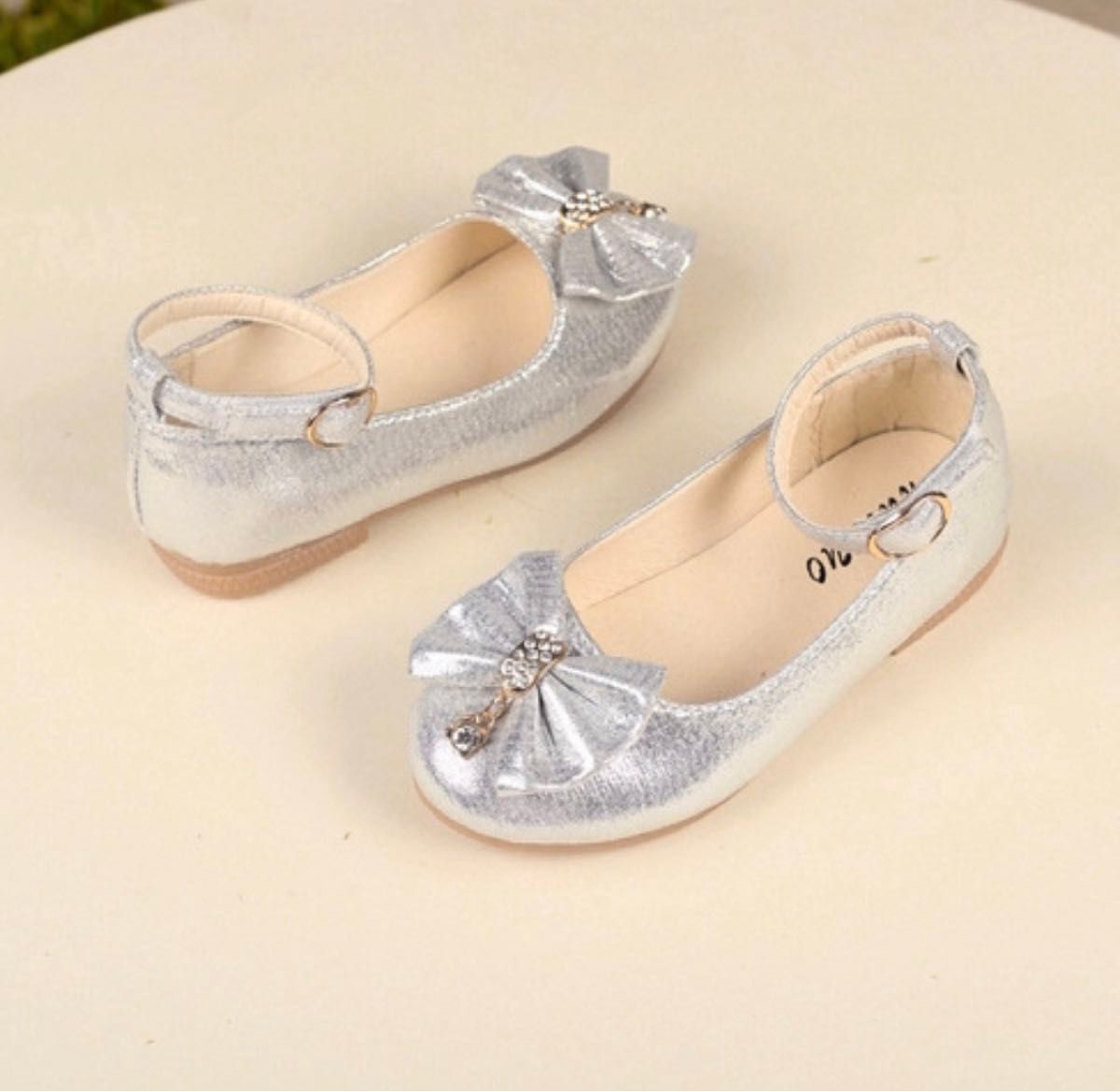 19cm パンプス　シルバー　リボン 誕生日　発表会　プリンセス　お嬢様　フォーマルシューズ 子供用 靴 マジックテープ  
