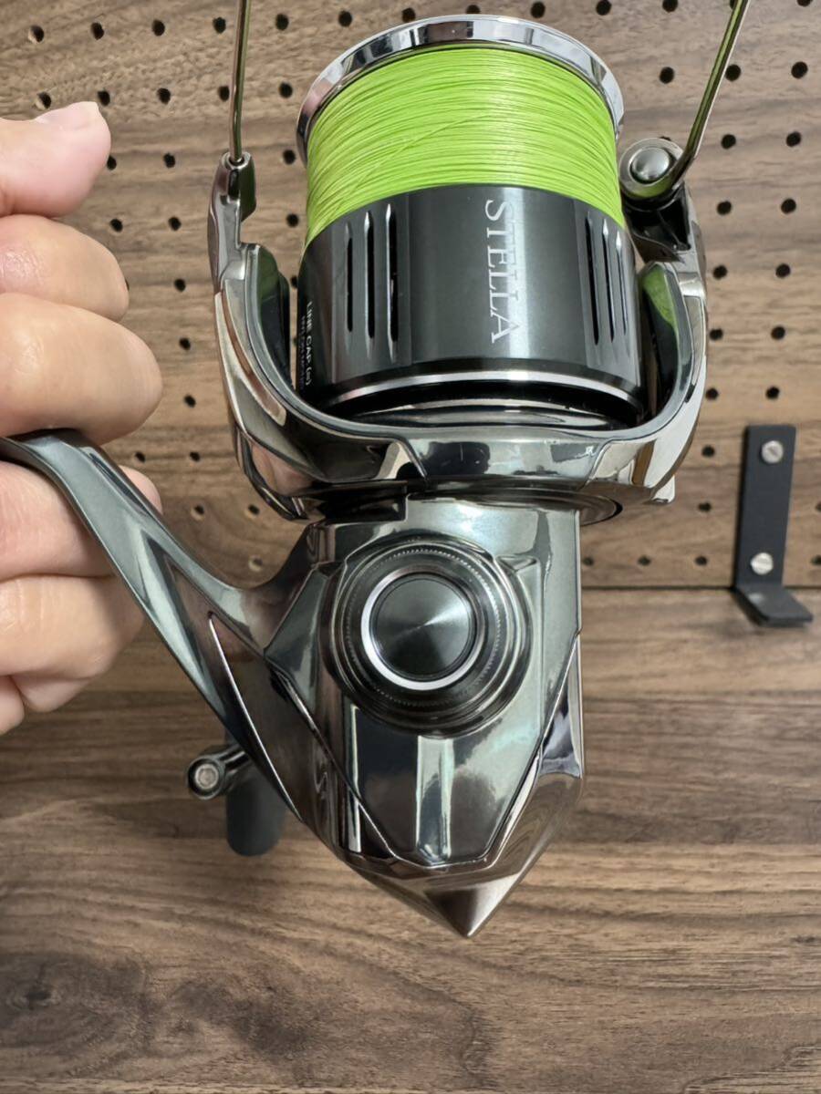 シマノ SHIMANO 22ステラ　4000MHG 超美品_画像2