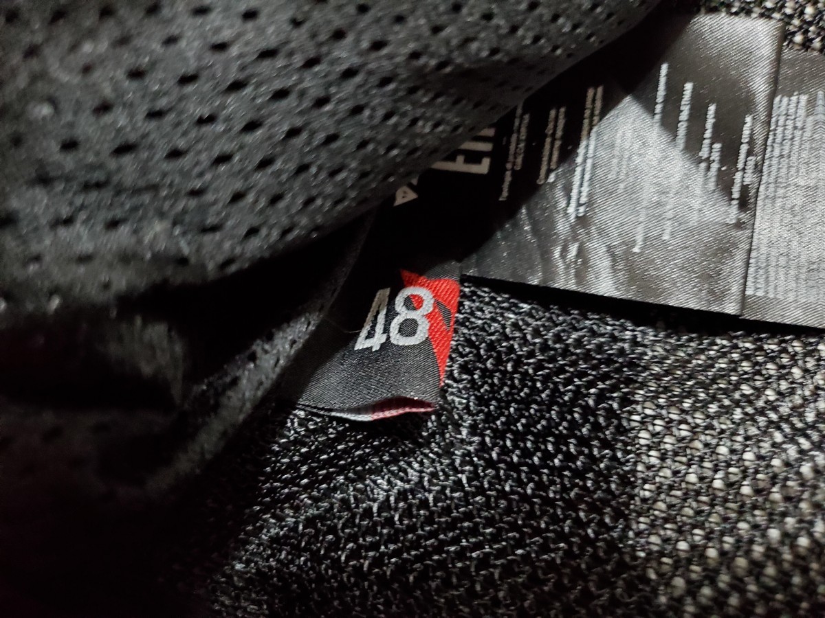 【L】ダイネーゼ メッシュジャケット　48サイズ　DAINESE 肩肘パッド　スライダー付　バイク ライディング ライダース_画像4