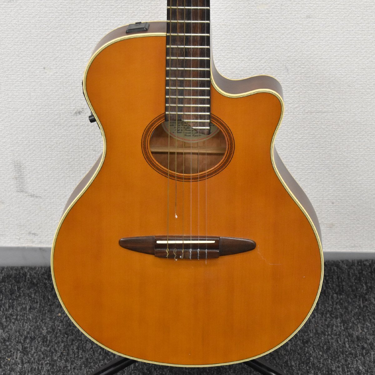 Σ2769 中古品 YAMAHA APX-6NA #71107785 ヤマハ エレガットギター_画像2