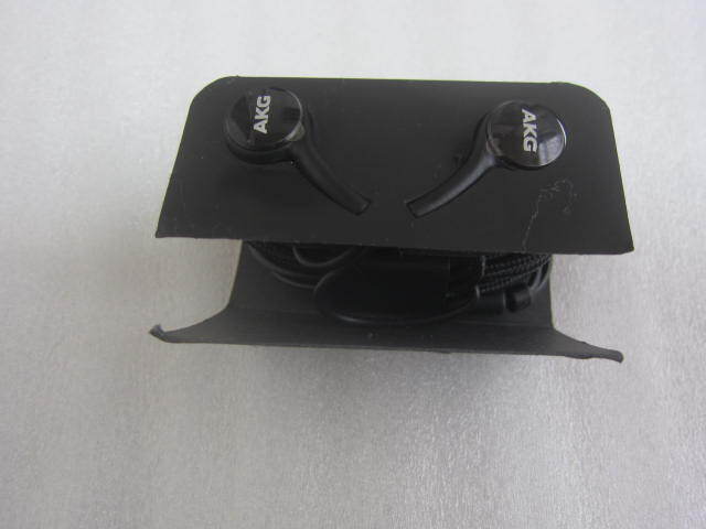 SAMSUNG AKG Galaxy イヤホン USB Type-C ブラックの画像1