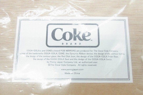 O24-4 Coca-Cola コカ・コーラ ミラー 壁掛け インテリア オブジェ サイズ約23㎝×31㎝_画像3