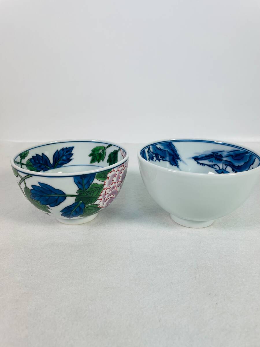 【美品】源右衛門窯　夫婦茶碗2個セット　木箱入り　高級品　有田焼_画像3