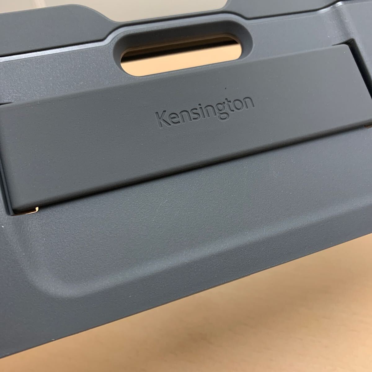 y040814m kensington Kensington Surface Pro 8 для защита кейс серый 