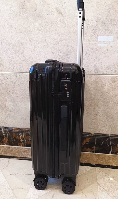  top class * regular price 18 ten thousand *PORSCHE/ Porsche * light weight original *TSA lock * suitcase * machine inside bringing in * travel * business trip * abroad Carry case * black 