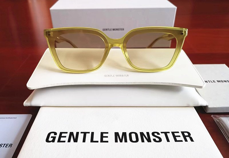 新品未使用※人気モデル*GENTLE MONSTER・ジェントルモンスター Mondo 登坂広臣 BTS 愛用・サングラス・イエローの画像1