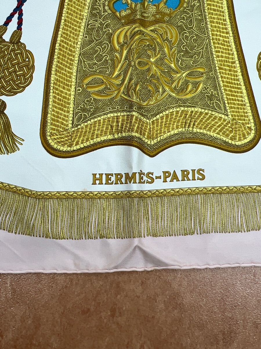 HERMES エルメス スカーフ カレ90 Poste et Cavalerie サーベル飾袋 レディース 大判 フランス製 ピンクカラー　GSA040204 _画像6