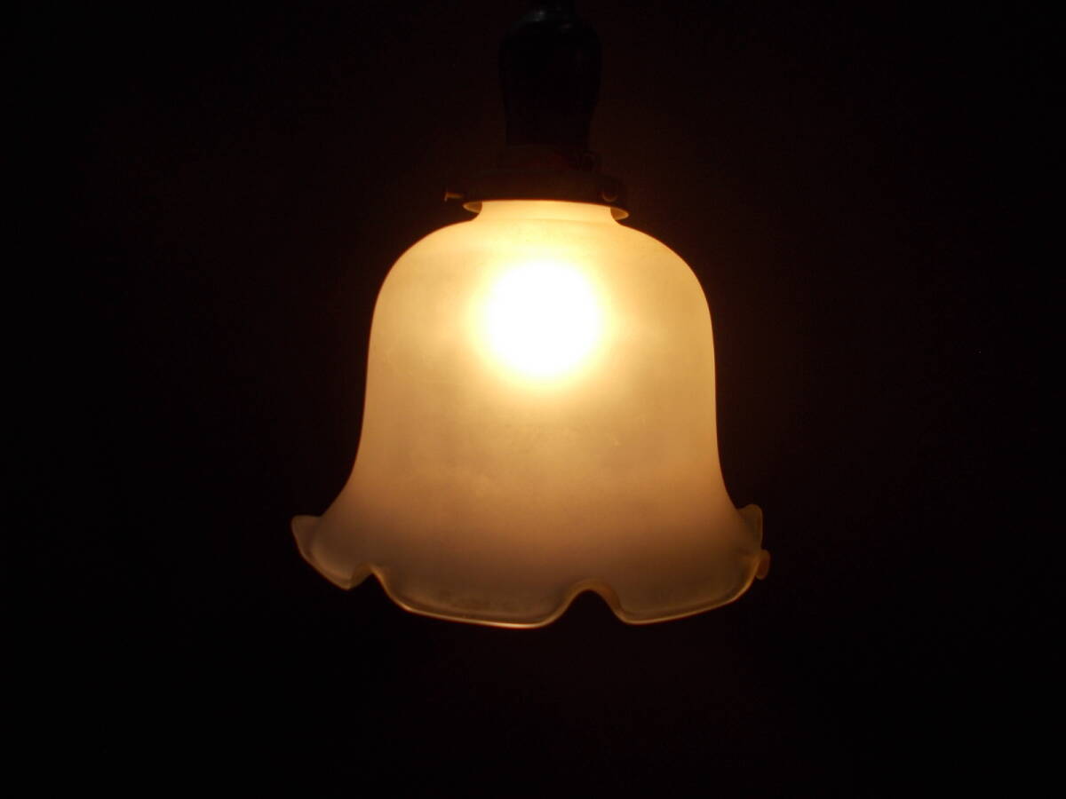 ◆古い照明器具◆ガラスシェード・天井付けペンダント◆アンティークの画像6