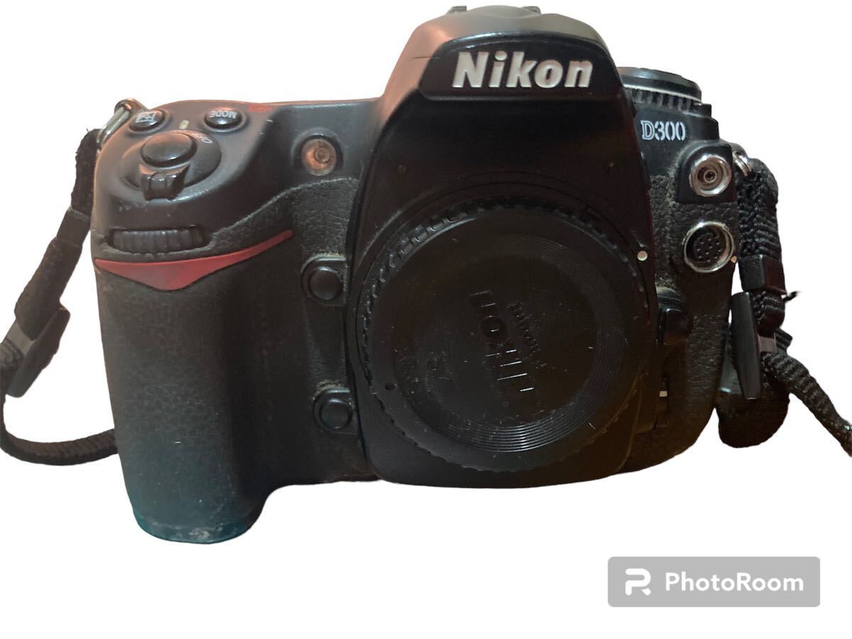 Nikon ニコン D300 デジタル一眼レフカメラ ボディ 望遠レンズ 稼動品AF-S DX NIKKOR 18-200mm F3.5-5.6G ED VR II シャッター数94,879枚の画像2
