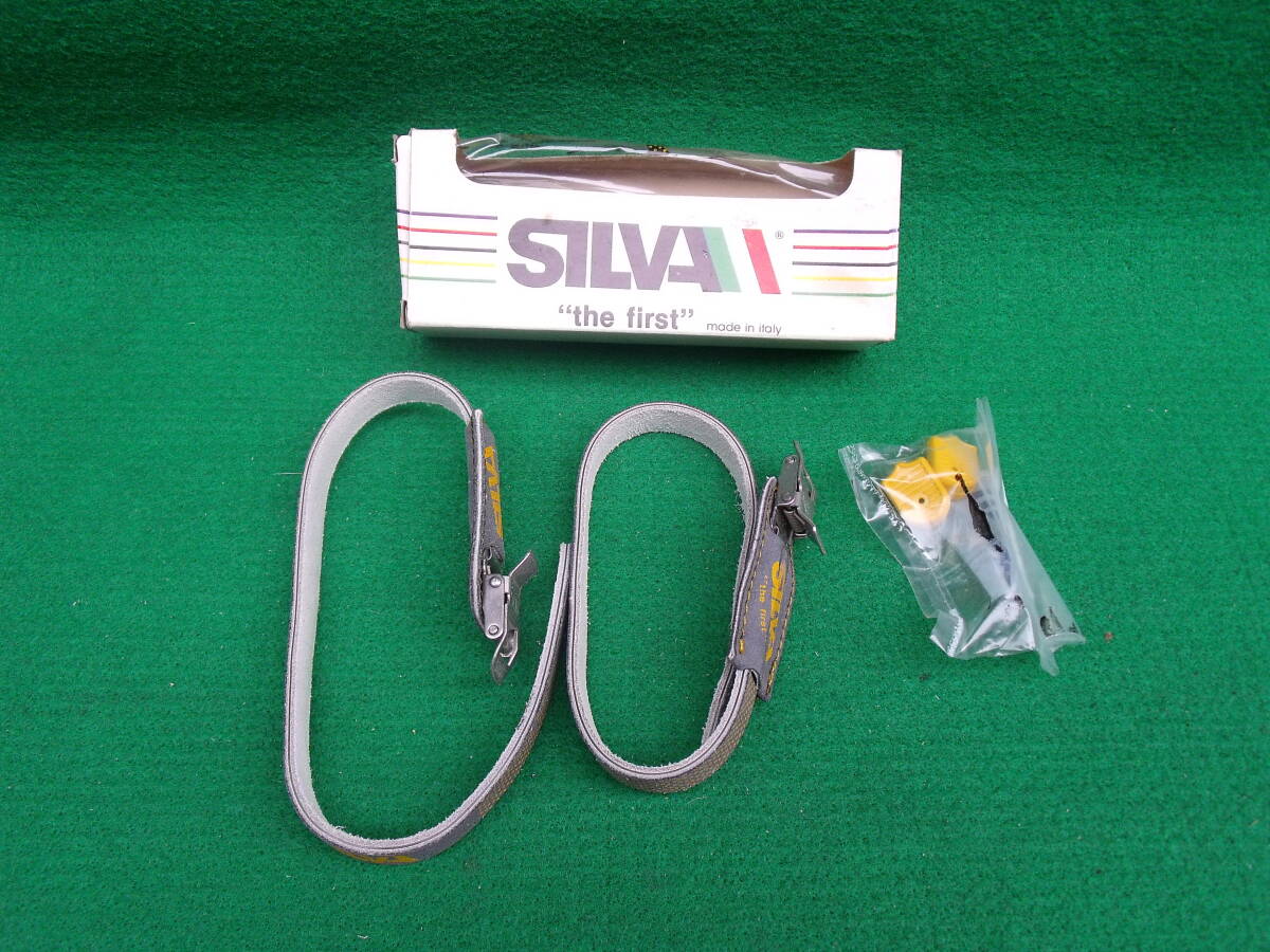 ■K240426-10 伊 SILVA シルバ トーストラップ イエローエンドキャップ付き 新品の画像1