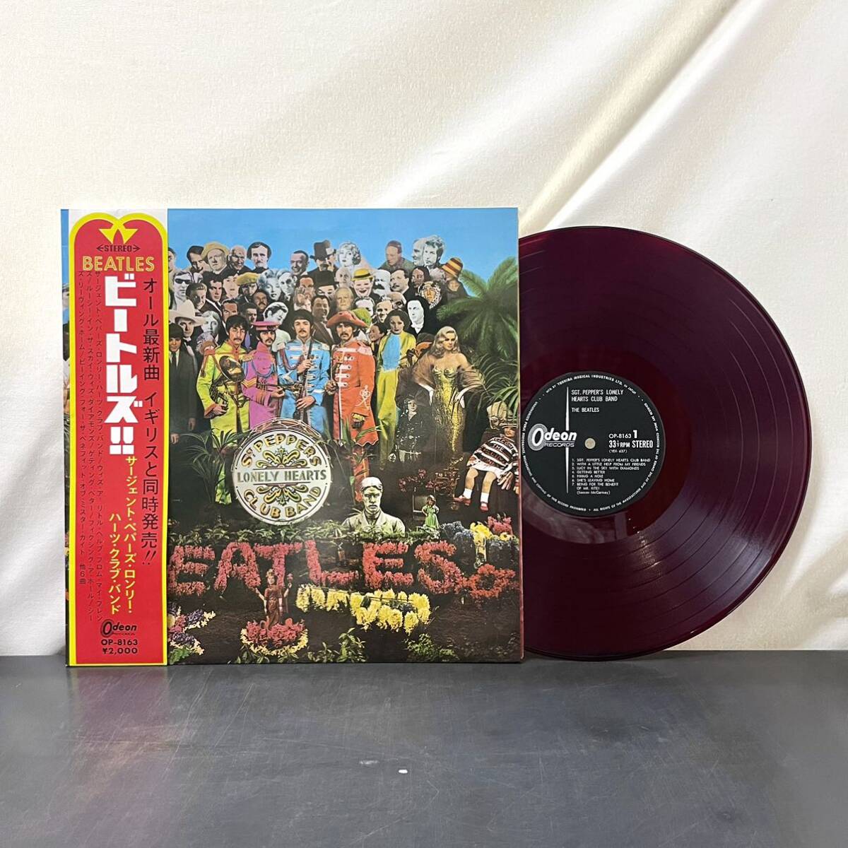 Yahoo!オークション - LP 赤盤 帯付 希少 ビートルズ Yahoo!オークション - LP 赤盤 帯付 希少 ビートルズ