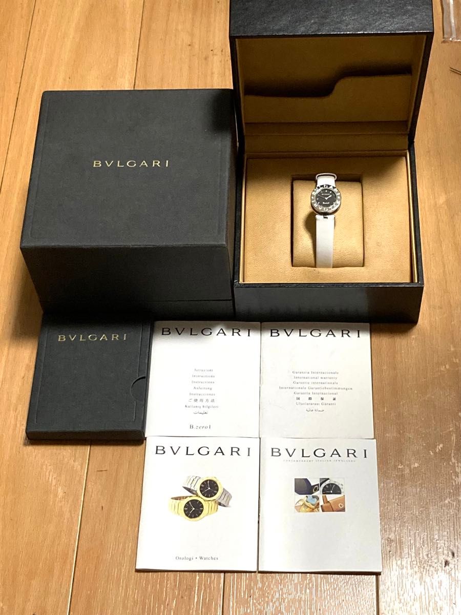 極美品！　BVLGARI ブルガリ　ビーゼロワン　ベルト新品　レディース腕時計
