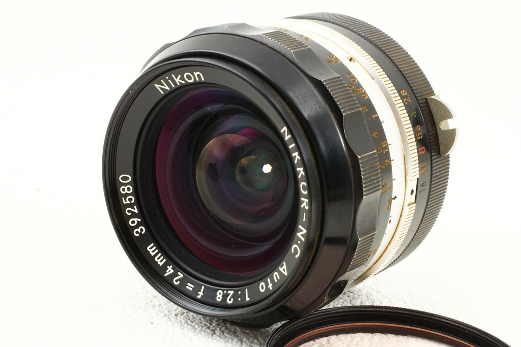  beautiful goods *NIKON Nikon NIKKOR-N C Auto 24mm F2.8* single burnt point lens /A4359
