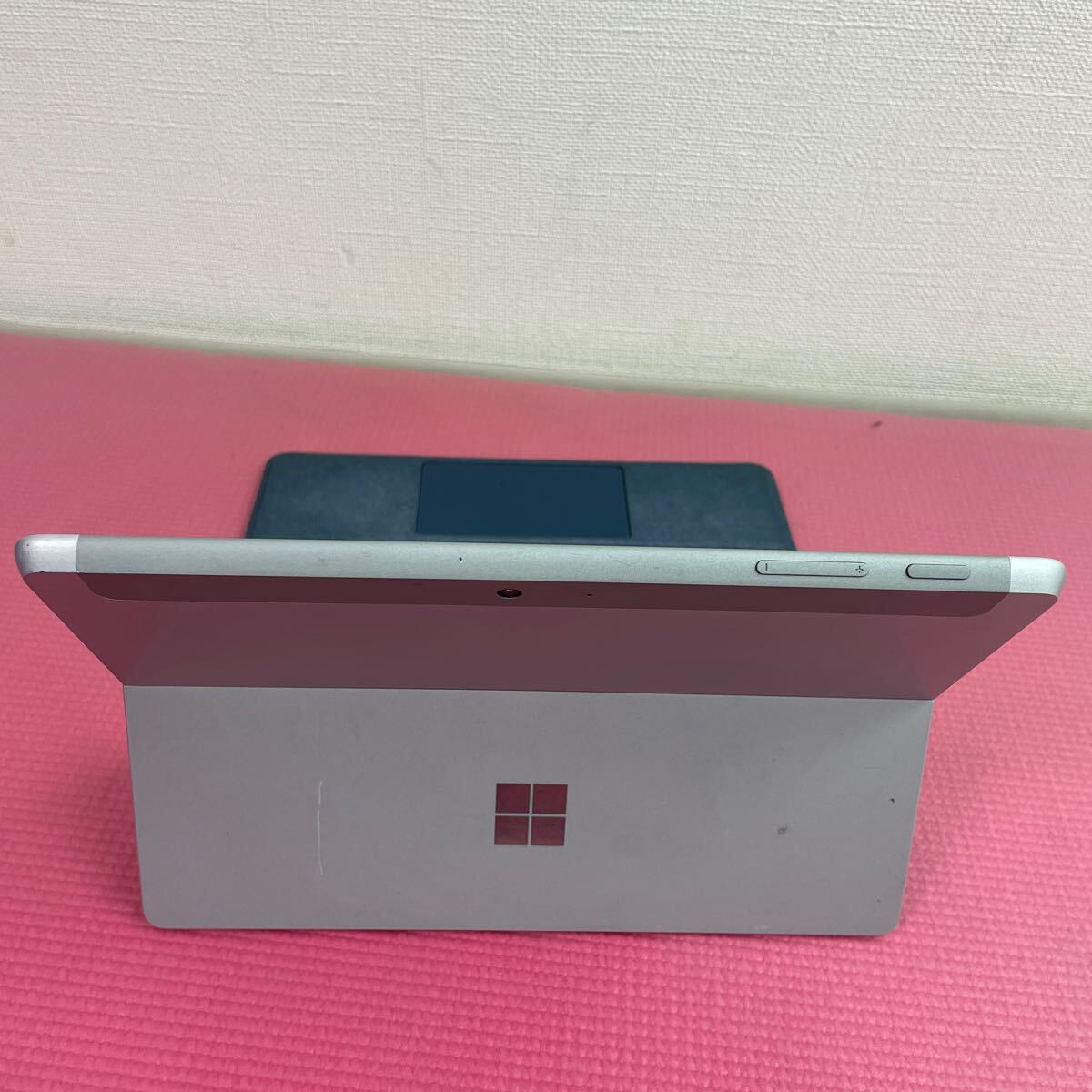Microsoft Microsoft Surface Go 1824 128GB 10 дюймовый работоспособность не проверялась 