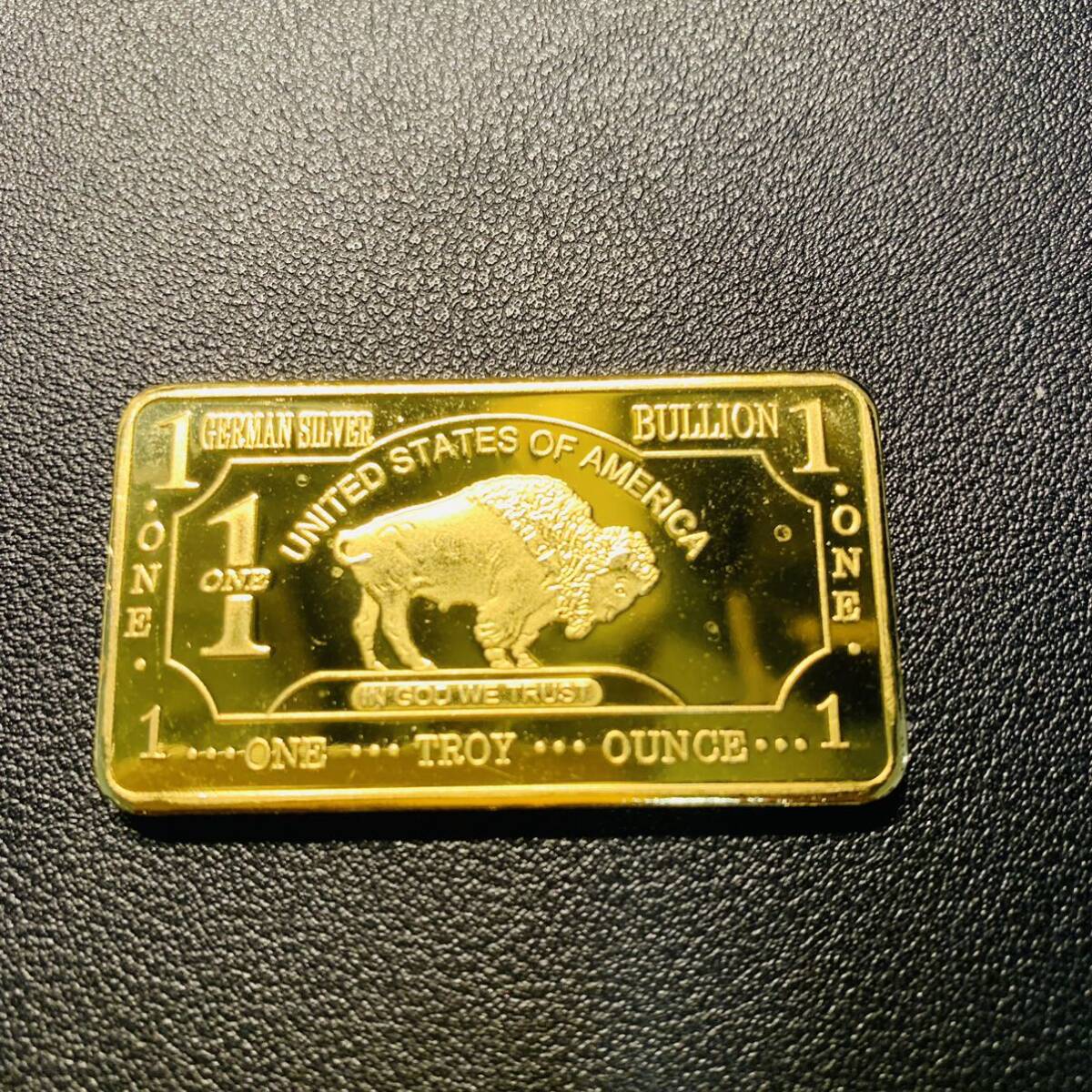 金貨 古銭 アメリカ ブリオン 1トロイオンス ブルデザイン ケース付き 記念メタル 硬貨の画像2