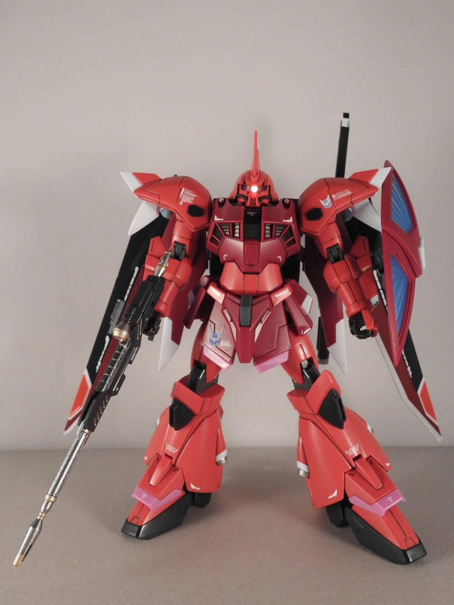 HG COSMIC ERA HG 1/144　ゲルググメナース(ルナマリア・ホーク専用機) モノアイLEDライト点灯　完成品_画像7