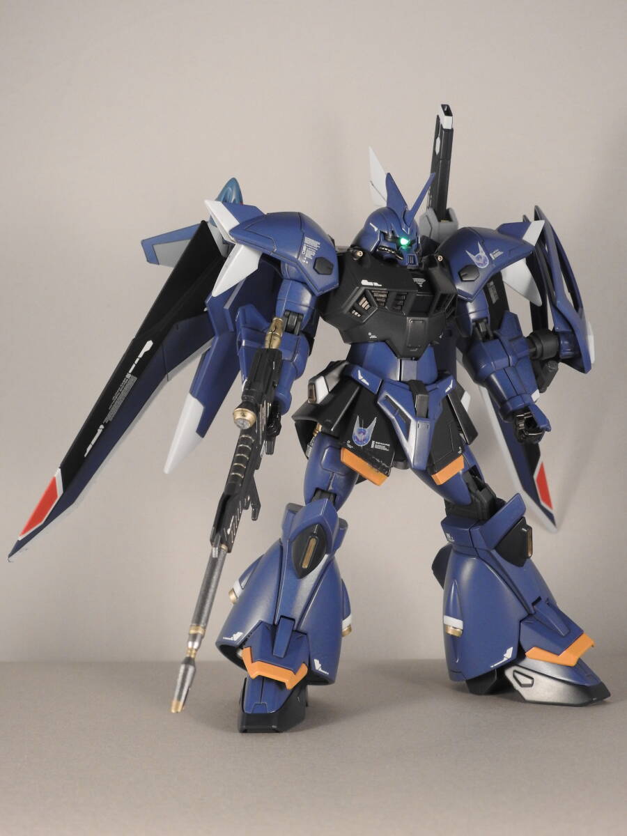 HG COSMIC ERA HG 1/144 ゲルググメナース(一般機) モノアイLEDライト点灯 塗装済み完成品の画像9