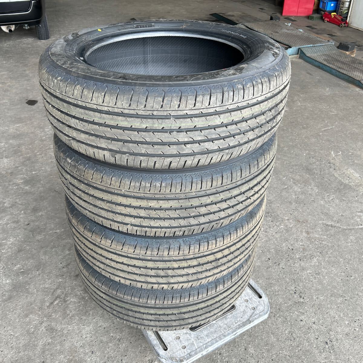 ヨコハマ ADVAN V03 225/60R18 40アルファード新車装着タイヤ 新車外し 送料安1本500円〜_画像1