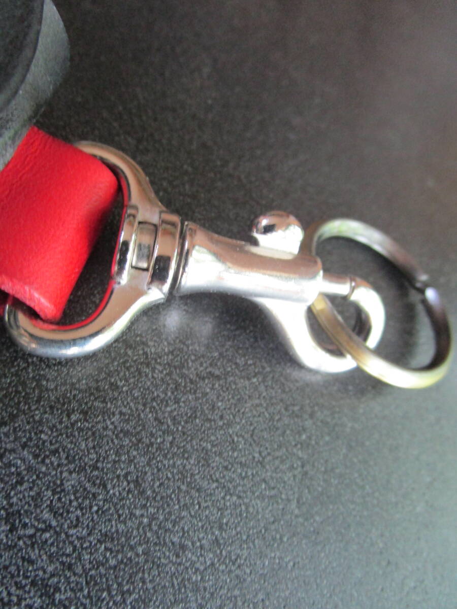 ..!.. just extremely thick cow leather. key hook! belt loop! hand made! leather! Italy cow leather!