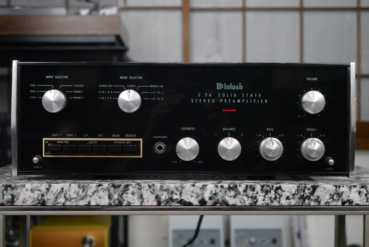 Mcintosh マッキントッシュ C26 プリアンプ 同社の傑作名機です！ プロによるメンテ済みです！ 美品！ 取説・回路図付き！の画像3