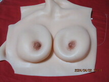 Bカップ シリコンバスト 偽乳 女装 コスプレ 変身 人工乳房 変装用 オッパイ 男の娘 抜群の弾力性の画像5