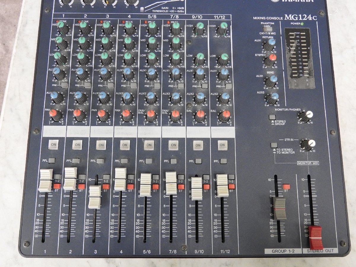 * YAMAHA Yamaha MG124CX mixer * used *