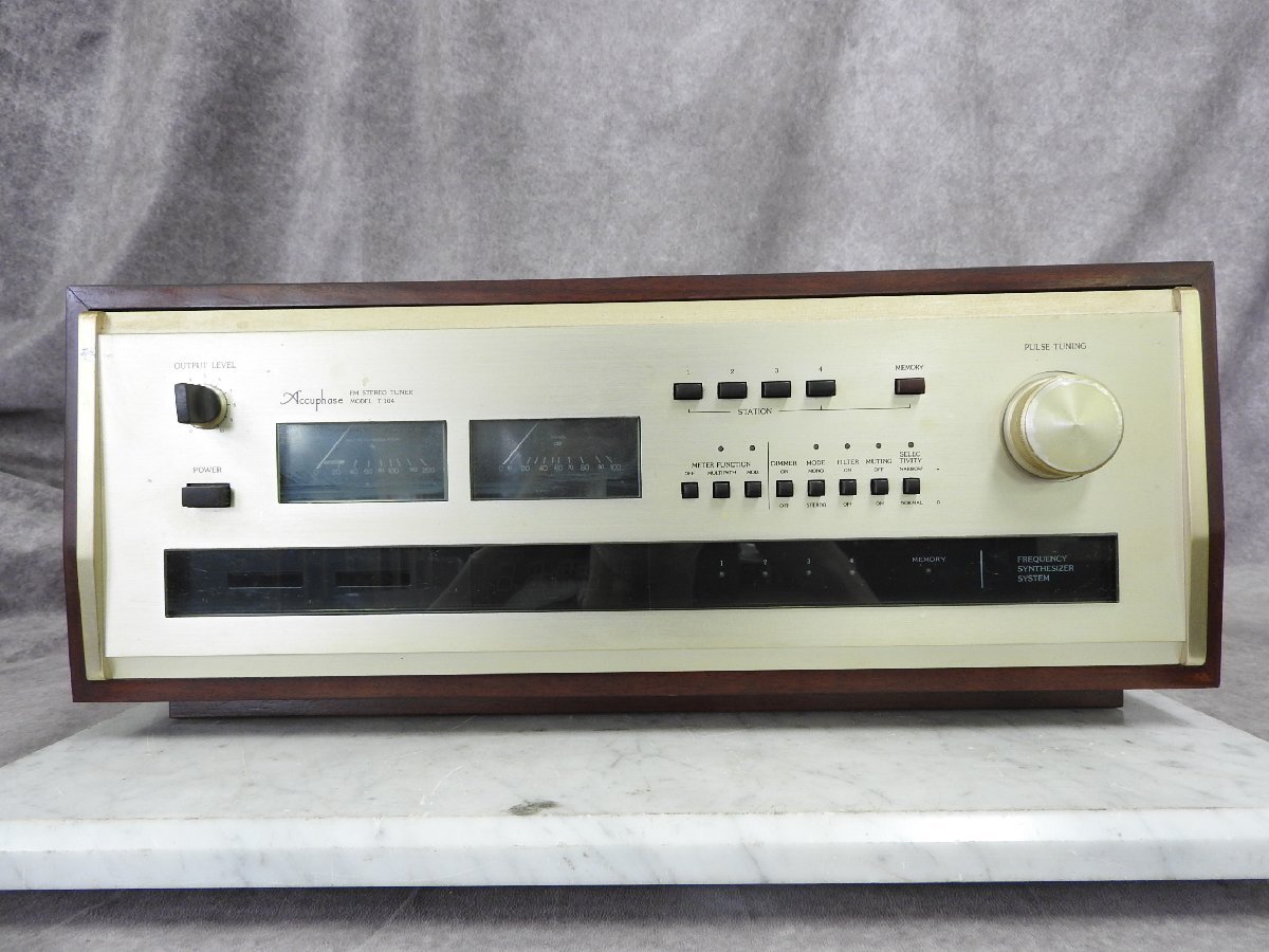 ☆ Accuphase アキュフェーズ T-104 FMステレオチューナー ☆現状品☆の画像2