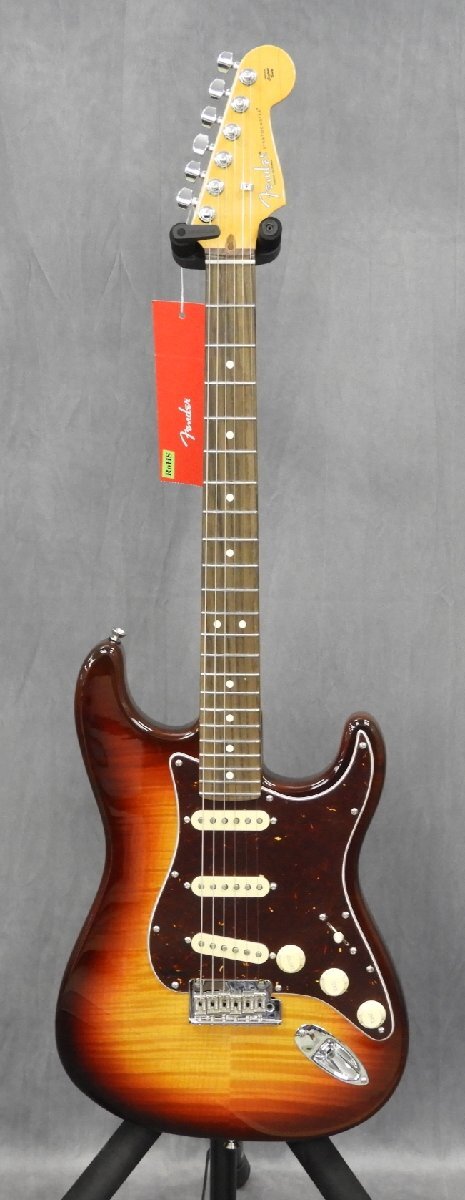 ☆ Fender フェンダー 70th ANNIVERSARY AMERICAN PROFESSIONAL II STRATOCASTER エレキギター #US23051227 ケース付き ☆中古☆の画像2