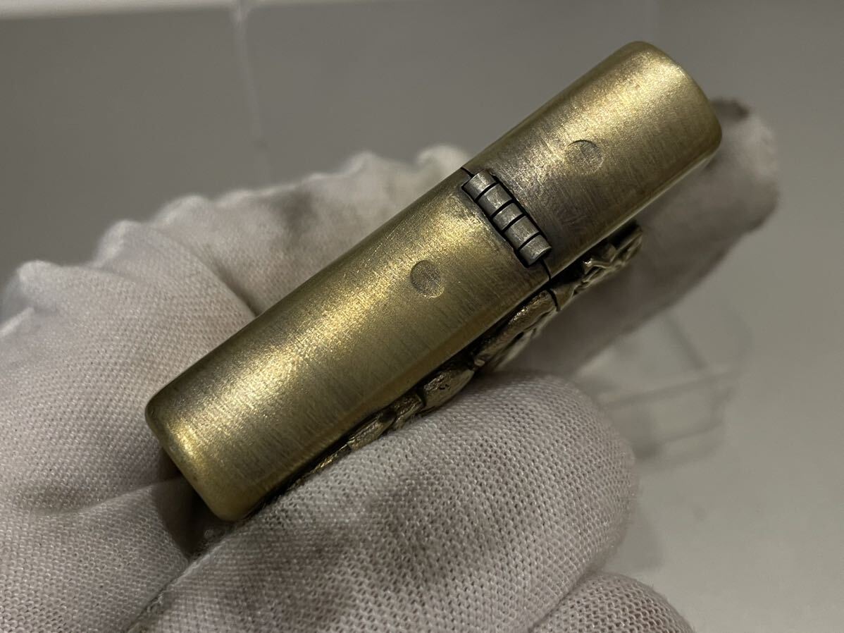 1円 ZIPPO ライター マルボロ Marlboroジッポ Zippoオイルライター真鍮製 中古品 喫煙グッズ ジッポー 火花確認済R67546の画像5