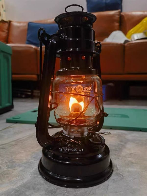 新品 1円 キャンプ用 超高品質 オイルランタン 灯油ランタン 照明 キャンプランタン アウトドア 野外登山 ブラック黒の画像2