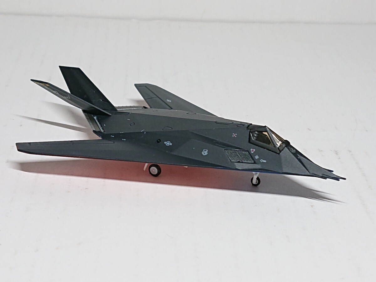  1/200 ホーガンM-シリーズ ロッキード F-117A 第49戦闘航空団 第8戦闘飛行隊 「ブラック・シープ」 星条旗塗装 08年 ホロマン基地_画像3