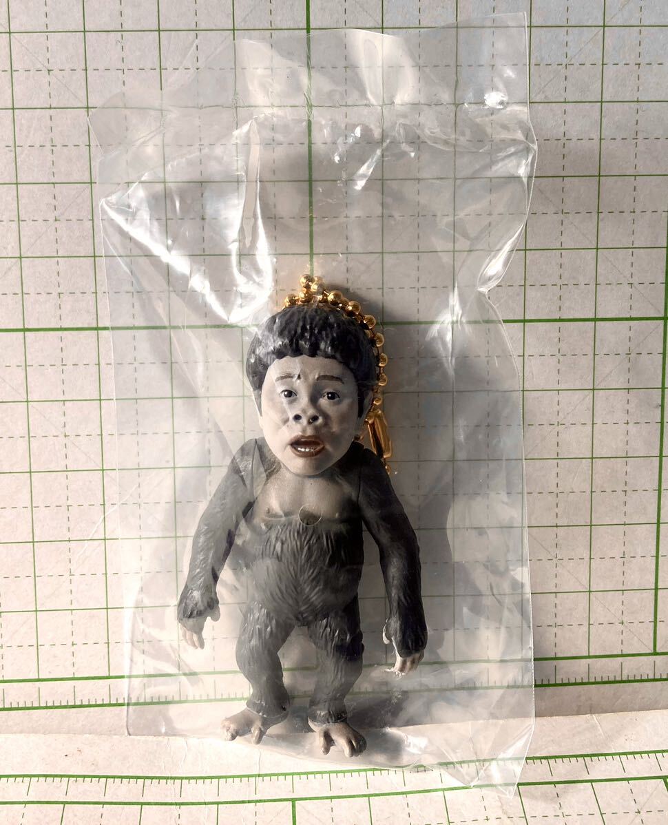  интересный . рисовое поле . Gorilla кукла эмблема цепочка для ключей внутри пакет нераспечатанный Downtown. gaki. используя . ах .... рисовое поле фигурка коллекция 