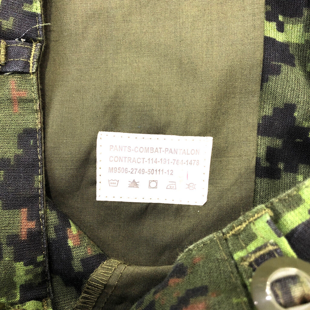 カナダ軍 コンバット カーゴパンツ ミリタリー 戦闘服 カモフラージュ・迷彩 カーキ (メンズ W34) 中古 古着 Q4112の画像6