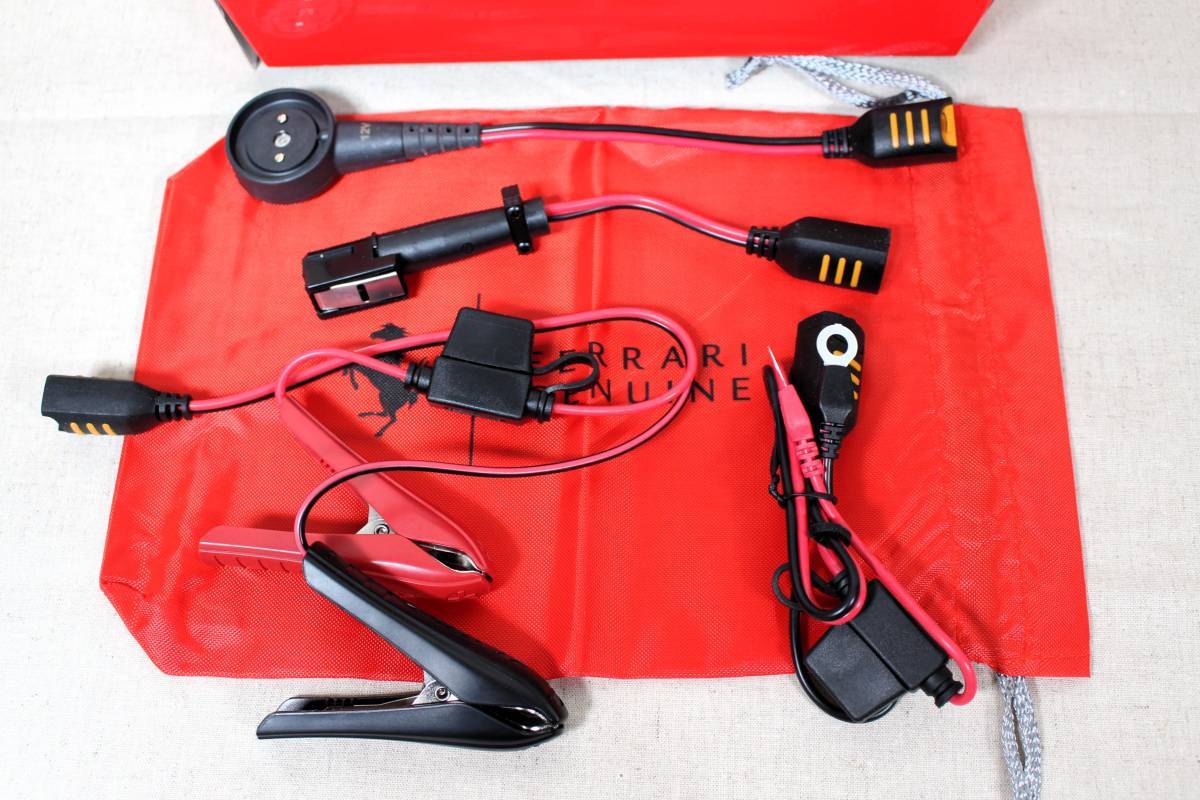 FERRARI フェラーリ純正充電器 マグネット式充電アダプタ付属 FERRARI フェラーリ純正充電器 マグネット式充電アダプタ付属