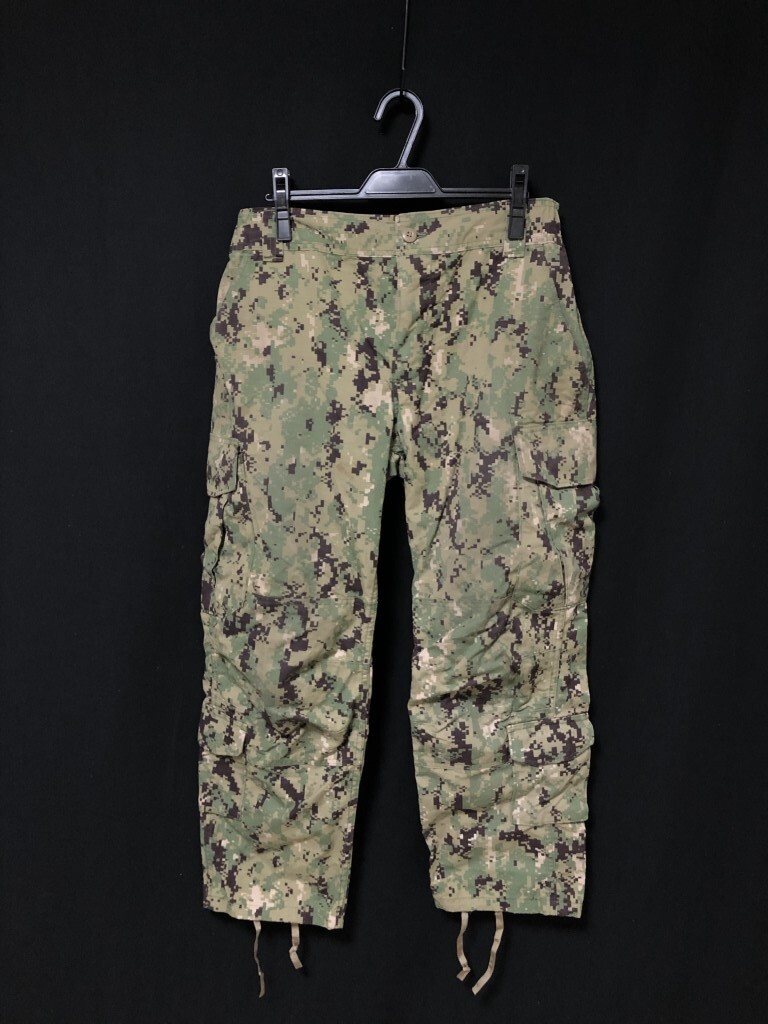 米軍実物 U.S.NAVY NWU TYPEⅢ 〈AOR2〉パンツ デジカモ カーゴパンツ Mの画像2