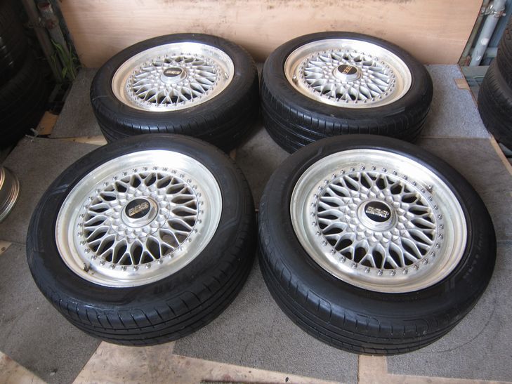 (A105) 17R 【ラジアル：グッドイヤーEAGLE F1 F/225/50/17 R/225/50/17】【アルミ：BBS F/17in/7J R/17in/8J】の画像2