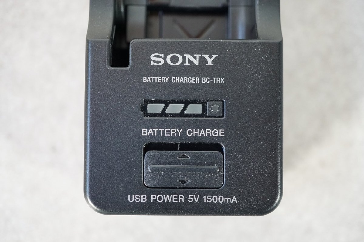 [NZ][D4281060] SONY ソニー BC-TRX バッテリーチャージャー 取扱説明書等付きの画像3