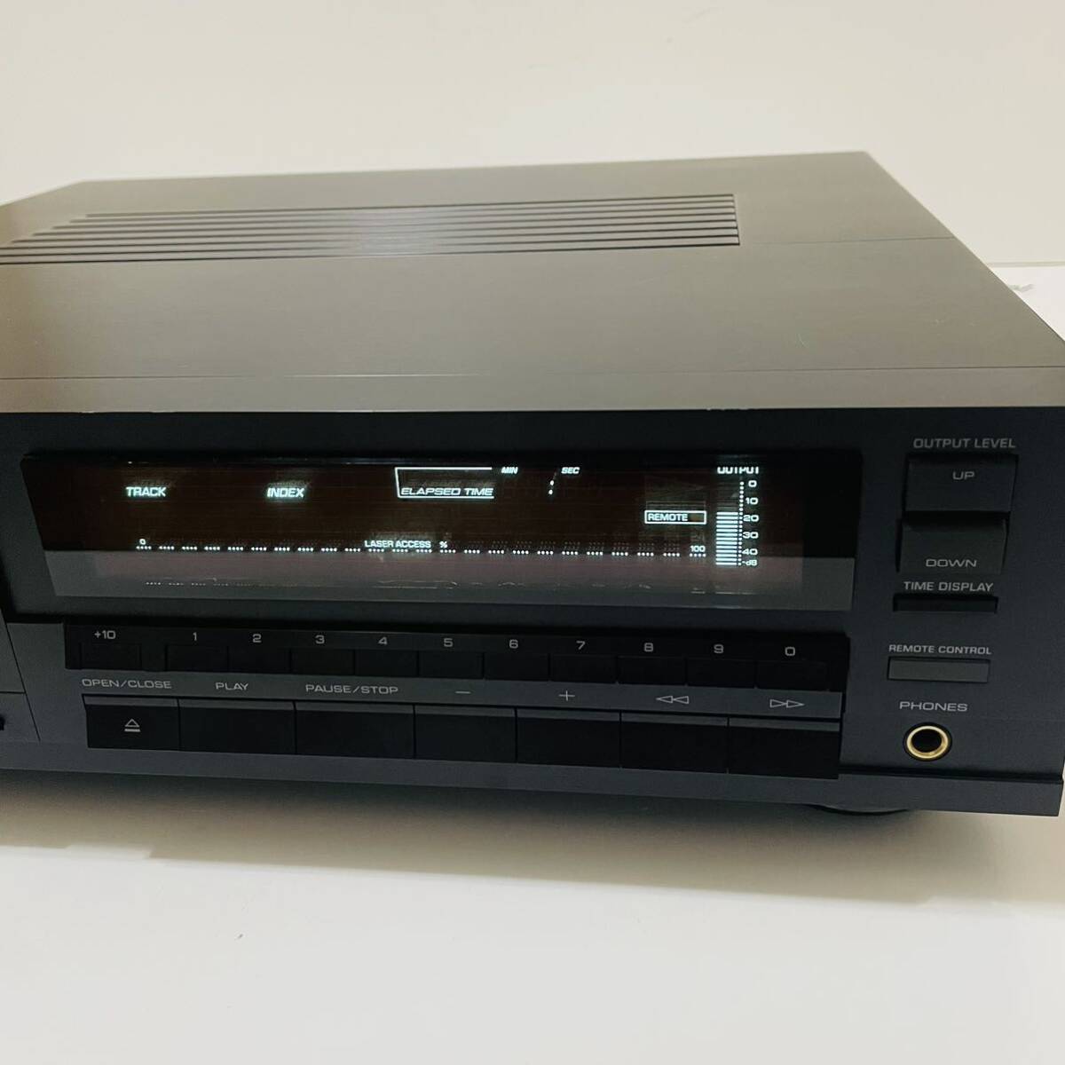 6561 希少 動作品 YAMAHA CDX-2200 ヤマハ 送料無料 匿名配送 6561 希少 動作品 YAMAHA CDX-2200 ヤマハ 送料無料 匿名配送