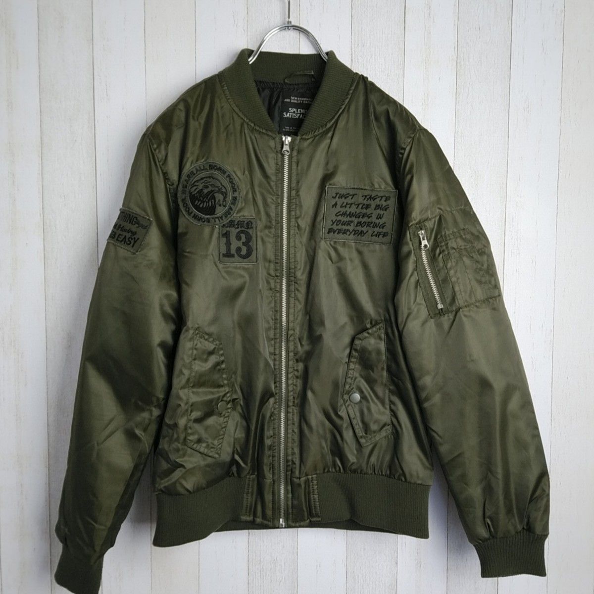 古着】フライトジャケット M カーキ MA-1 ワッペン ブルゾン 古着】フライトジャケット M カーキ MA-1 ワッペン ブルゾン
