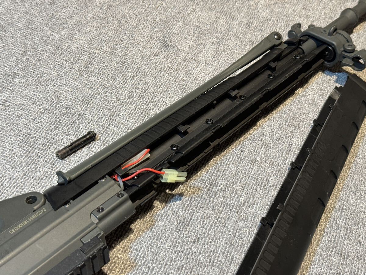 電動ガン SIG SG550 スタンダード JG シグ マルイ製220連多弾マグ×2付 マウントベース付 動作確認 中古 スイス軍 サバゲー_画像7